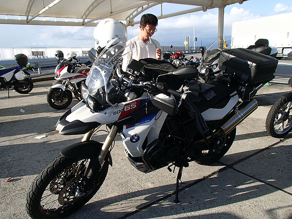 Ｆ８００ＧＳ